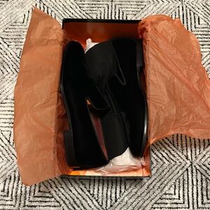 BRAND NEW!!Men’s, Magnanni, black,velvet loafers, size 11